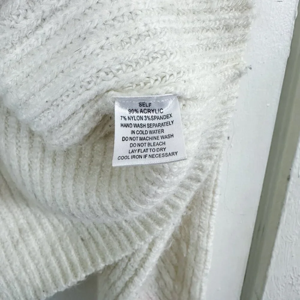 Cotton Candy LA | Turtleneck Ribbed Knit Sweater in Ivory White‎ Size M/L - Picture 6 of 6
